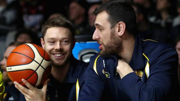 Matthew Dellavedova and Andrew Bogut of the Boomers. Photo: Getty Images

