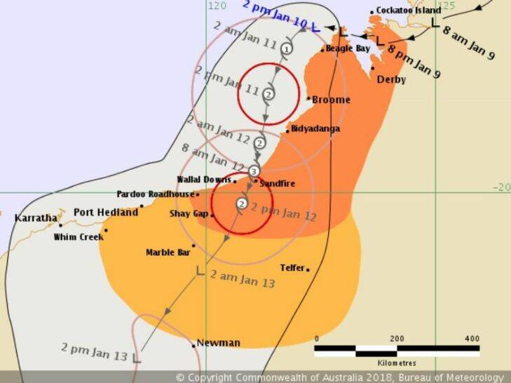Yellow alert for WA's north as cyclone bears down
