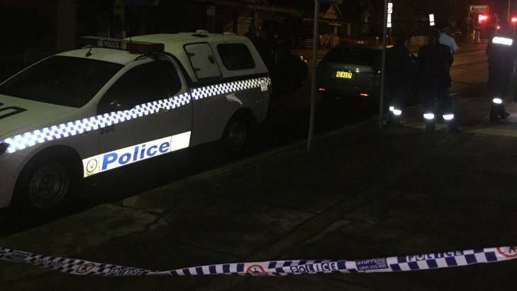 Police at the scene of a possible hostage situation at Haberfield. Photo: Steve McNally