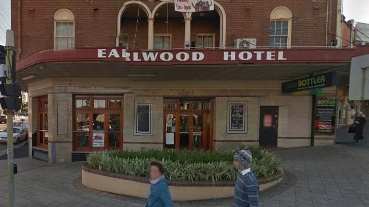 Robbed: the Earlwood Hotel. Photo: Google Maps