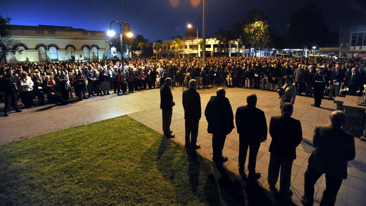 WAGGA: This year's dawn service was one of the largest seen in Wagga in recent years. Photo: Les Smith, The Daily Advertiser.