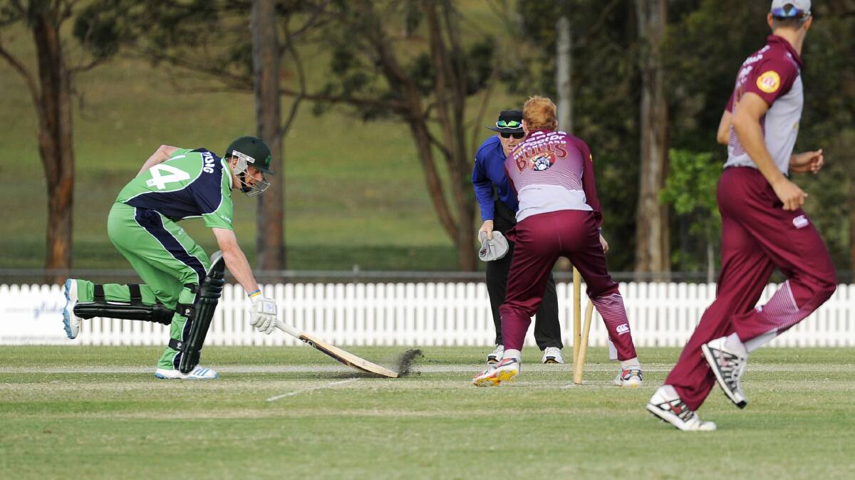 Action from the Queensland Bulls v Ireland at Wellington Point on Thursday. Photo Alan Minifie